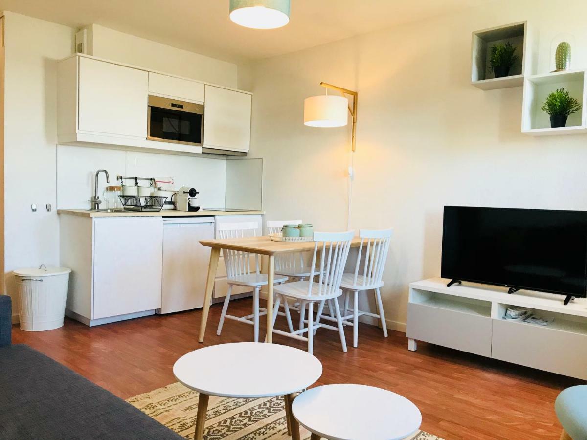 Appartement Sur L'Ile De Nantes - Place De Parking Gratuit Экстерьер фото